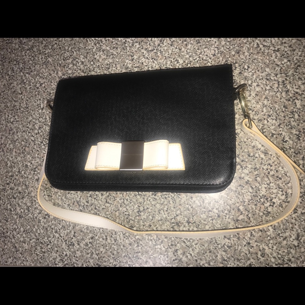 (Rare) Ivanka Trump Collection Pocketbook Purse